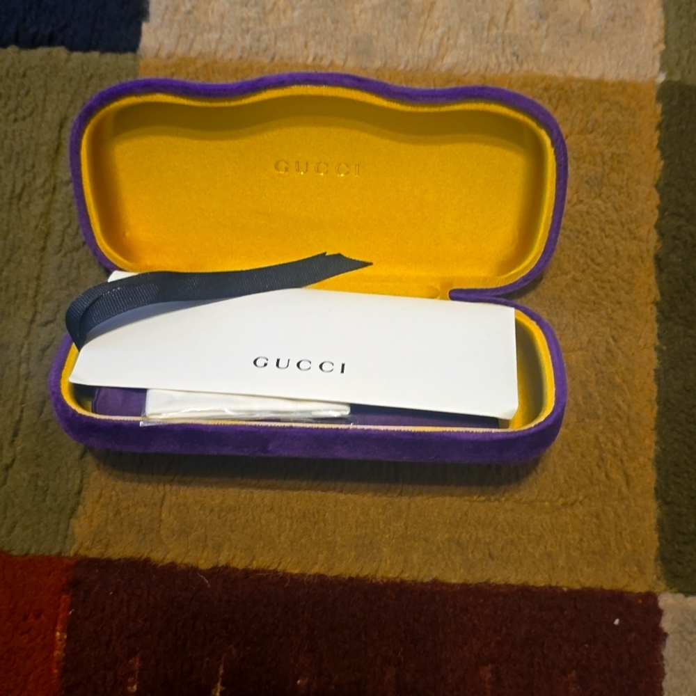 GUCCI Eyeglass/Sunglasses Case - Picture 2 of 3